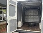 Peugeot Boxer 335 2.0 BlueHDI L2H2 Pro EURO6, Airco, Navi, Cruise, 2500 KG trekgewicht, camera