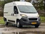 Peugeot Boxer 335 2.0 BlueHDI L2H2 Pro EURO6, Airco, Navi, Cruise, 2500 KG trekgewicht, camera