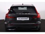 Volvo V60 T6 Recharge AWD Plus Dark - IntelliSafe Assist & Surround - 360º Camera - Harman/Kardon audio - Adaptieve LED koplampen - Verwarmde voorstoelen, stuur & achterbank - Parkeersensoren voor & achter - Elektr. bedienb. voorstoelen met geheugen - Extra getint glas - Elektr. inklapbare trekhaak - 18' LMV