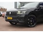 Volkswagen Touareg 3.0 TSi 4MOTION R-Line | Automaat | Navigatie | Panodak | Trekhaak | Vol opties | Zwart | Elek. Pakket | Inruil