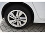 Volkswagen Golf 1.0 TSI Life Business - Apple Carplay - Stoelverwarming