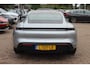 Porsche Taycan Performance 84 kWh / NIEUWSTAAT! / SoH 94.5% / Panoramadak / 360Camera / Adaptieve stoelen / Sportchrono / 20'' / Bose / Keyless / Dodehoek / Navigatie / Stoelverwarming / Cruise Control