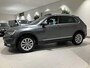Volkswagen Tiguan 1.5 TSI Comfortline Business 131 PK | Apple Carplay | Panoramadak | Adaptive Cruise Control | Parkeersensoren | Stoelverwarming | Navigatie | Trekhaak | Spraakbediening | DAB Radio | Climate Control | Bluetooth |