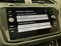 Volkswagen Tiguan 1.5 TSI Comfortline Business 131 PK | Apple Carplay | Panoramadak | Adaptive Cruise Control | Parkeersensoren | Stoelverwarming | Navigatie | Trekhaak | Spraakbediening | DAB Radio | Climate Control | Bluetooth |