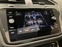 Volkswagen Tiguan 1.5 TSI Comfortline Business 131 PK | Apple Carplay | Panoramadak | Adaptive Cruise Control | Parkeersensoren | Stoelverwarming | Navigatie | Trekhaak | Spraakbediening | DAB Radio | Climate Control | Bluetooth |