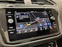 Volkswagen Tiguan 1.5 TSI Comfortline Business 131 PK | Apple Carplay | Panoramadak | Adaptive Cruise Control | Parkeersensoren | Stoelverwarming | Navigatie | Trekhaak | Spraakbediening | DAB Radio | Climate Control | Bluetooth |