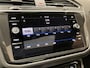 Volkswagen Tiguan 1.5 TSI Comfortline Business 131 PK | Apple Carplay | Panoramadak | Adaptive Cruise Control | Parkeersensoren | Stoelverwarming | Navigatie | Trekhaak | Spraakbediening | DAB Radio | Climate Control | Bluetooth |