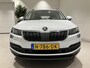 Skoda Karoq 1.5 TSI ACT Business Edition 150 PK | Automaat | Apple Carplay | Parkeersensoren Achter | Cruise Control | Navigatie | DAB Radio | Multifunctioneel Stuurwiel | Climate Control | Auto Hold | Spraakbediening | Bluetooth |