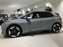 Volkswagen ID.3 First Max 58 kWh 204 PK | Apple Carplay | Panoramadak | Stuurwielverwarming | Stoelverwarming | Achteruitrijcamera | Sfeerverlichting | Dodehoeksensoren | Navigatie | IQ Lights | Ergo-Active Voorstoelen |