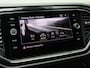 Volkswagen T-Roc 1.5 TSI/150PK Sport · Panoramadak · Navigatie · Camera + Parkeersensoren