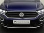 Volkswagen T-Roc 1.5 TSI/150PK Sport · Panoramadak · Navigatie · Camera + Parkeersensoren