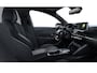 Peugeot 208 GT | Armsteunen op de voorportieren bekleed met kunstleder met groen sierstiksel (GT-Line) | Climate Control | Dashboard en deurpanelen in kunststof met carboneffect