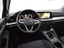 Volkswagen Golf 1.0 Tsi 110pk Life · Apple/Android Car Play · Navi · P-Sensoren · ACC · Sfeerverlichting · 16'' Inch · Garantie t/m 21-06-2027 of 100.000km