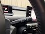 Citroën C4 Cactus 1.2 PureTech Shine *Nieuwe Distributie* Facelift / Carplay / Camera / Cruise / Navigatie / PDC V&A / Org.NL! / 17'' LMV
