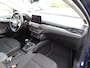 Ford Focus 1.0 EcoBoost Hybrid Titanium X Business Automatische airco, navigatie, stoel en stuur verwarming, achteruitrijcamera, afneembare trekhaak, licht metalen velgen, parkeersensoren, enz,enz.