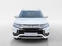 Mitsubishi Outlander 2.4 PHEV Pure+ | Trekhaak | Dealer onderhouden | Achteruitrijcamera | Cruise Control | Climate Control | Stoelverwarming |