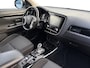 Mitsubishi Outlander 2.4 PHEV Pure+ | Trekhaak | Dealer onderhouden | Achteruitrijcamera | Cruise Control | Climate Control | Stoelverwarming |