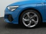 Audi A3 Sportback 40 TFSI e 204 pk S-tronic S edition / S-Line | Panoramadak | Stoelverwarming | Navigatie | Parkeersensoren voor/achter