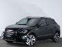 Volkswagen T-Roc R-Line Edition 1.5 TSI 150pk DSG | Panoramadak | Black Style | Keyless | Side-Assist | 19" velgen | Stoel + Stuurverwarming |