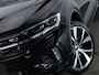 Volkswagen T-Roc R-Line Edition 1.5 TSI 150pk DSG | Panoramadak | Black Style | Keyless | Side-Assist | 19" velgen | Stoel + Stuurverwarming |