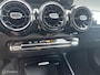 Mercedes-Benz GLB 200 Ledverlichting, stoelverwarming, half leder/stof