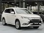 Mitsubishi Outlander 2.4 PHEV Intense+ | Navigatie | Carplay/Android | Elektrisch Glazen schuif-/kanteldak |