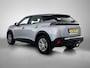 Peugeot e-2008 SUV EV Active Pack 50 kWh 136pk | Navigatie | Achteruitrijcamera | Climate Control | Cruise Control | Parkeersensoren | Led koplampen | Elektrisch inklapbare spiegels | Bluetooth | Apple CarPlay / Android Auto | DAB+ radio | Keyless start | Automatisch dimlicht | Regensensor | Multifunctioneel stuurwiel | RMC Trekhaak | 16” lichtmetalen velgen |