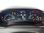 Peugeot e-2008 SUV EV Active Pack 50 kWh 136pk | Navigatie | Achteruitrijcamera | Climate Control | Cruise Control | Parkeersensoren | Led koplampen | Elektrisch inklapbare spiegels | Bluetooth | Apple CarPlay / Android Auto | DAB+ radio | Keyless start | Automatisch dimlicht | Regensensor | Multifunctioneel stuurwiel | RMC Trekhaak | 16” lichtmetalen velgen |