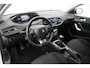 Peugeot 308 BWJ 2021 / 1.2 PT 111 PK Active Pack | TREKHAAK | VIRT COCKPIT | CLIMA | CARPLAY | NAVI | CRISE | DAB | LICHTMETAAL |