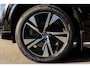 Volvo XC90 2.0 T8 Recharge AWD R-Design Led I Blind Spot I 20 Inch I Parkeersensoren I Camera I Stoel,stuur & achterbankverwarming