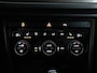 Volkswagen T-Roc Style 1.5 TSI 150pk DSG | Navigatie | Side-Assist | Adaptieve Cruise Control | Trekhaak | Stoelverwarming |
