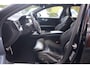 Volvo V60 T6 Recharge AWD R-Design | Panoramadak | Trekhaak | Stoelverwarming | BLIS | Pilot Assist | Harman / Kardon | Glossy Black