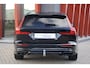 Volvo V60 T6 Recharge AWD R-Design | Panoramadak | Trekhaak | Stoelverwarming | BLIS | Pilot Assist | Harman / Kardon | Glossy Black