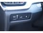 Volvo V60 T6 Recharge AWD R-Design | Panoramadak | Trekhaak | Stoelverwarming | BLIS | Pilot Assist | Harman / Kardon | Glossy Black