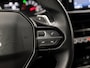 Peugeot 2008 1.2 PureTech Allure Sport 131Pk Automaat (APPLE CARPLAY, GROOT NAVI, 360 CAMERA, LEDER, KEYLESS, SPORTSTOELEN, GETINT GLAS, LM VELGEN, TREKHAAK, DAB+, NIEUWSTAAT)