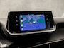 Peugeot 2008 1.2 PureTech Allure Sport 131Pk Automaat (APPLE CARPLAY, GROOT NAVI, 360 CAMERA, LEDER, KEYLESS, SPORTSTOELEN, GETINT GLAS, LM VELGEN, TREKHAAK, DAB+, NIEUWSTAAT)