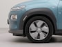 Hyundai Kona Electric EV Premium 64 kWh | Vaste trekhaak | Navigatie | Lederen bekleding | Electr.voorstoelen | Apple Carplay | Parkeersensoren voor en achter |