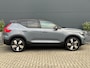 Volvo XC40 Recharge Ultimate 70 kWh | Audio installatie premium | Cruise control adaptief met Stop&Go en stuurhulp | Draadloze telefoonlader