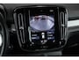 Volvo XC40 T4 Automaat R-Design | Panoramadak | Semi Electrische Wegklapbare trekhaak | Adaptive Cruise Control | BLIS | Comfortstoelen | Parkeercamera | Parkeersensoren voor + achter | Parkeerverwarming | Keyles Entree