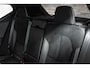 Volvo XC40 T4 Automaat R-Design | Panoramadak | Semi Electrische Wegklapbare trekhaak | Adaptive Cruise Control | BLIS | Comfortstoelen | Parkeercamera | Parkeersensoren voor + achter | Parkeerverwarming | Keyles Entree