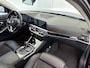 BMW 3-Serie 320i Executive Edition(NL-auto, Dealer onderH, Navi Prof, StoelV, Sportstoelen, Parkeerhulp, Etc)