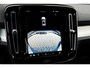 Volvo XC40 2.0 B4 Plus Dark | Verwarmde Stoelen en Stuurwiel | Verwarmbare Voorruit | Semi- Elektrische Trekhaak | AppleCarplay / AndroidAuto | Keyless Entry/Start | Harman Kardon Premium Audio | Park Assist |