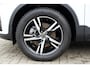 Volvo XC40 B4 Plus Dark | Semi- Elektrische Trekhaak | Verwarmde voorstoelen en Stuurwiel | Premium audio by Harman Kardon | Verwarmbare Voorruit | Apple Carplay/Android Auto | Keyless Entry/Start | Park Assist |