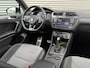 Volkswagen Tiguan 2.0 TSI 4Motion Highline | VOL | R-Line | Trekhaak | Panorama | HUD | LED | Dealer Onderhouden |