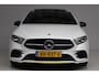 Mercedes-Benz A-klasse 200 Launch Edition Premium 1e eig | panoramadak | burmester | sfeerverlichting | camera | apple carplay