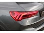 Audi Q3 35 TFSI 3x S-Line | Panoramadak | SONOS | Blackoptik | Dodehoek | Dealer onderhouden | Apple carplay | Elektrische stoelen