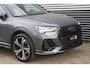 Audi Q3 35 TFSI 3x S-Line | Panoramadak | SONOS | Blackoptik | Dodehoek | Dealer onderhouden | Apple carplay | Elektrische stoelen