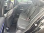 Mercedes-Benz C-klasse 180 AMG Line, Panoramadak, Lederen bekleding, Blindspot, Sfeerverlichting