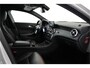 Mercedes-Benz A-klasse 200 AMG | Leder | Navi | Stl. Verw. | PDC v/a |