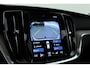 Volvo V60 Cross Country 2.0 B5 AWD Pro | Full Option | Pano | Massage | B&W audio | Ventilatie | HUD | Trekhaak